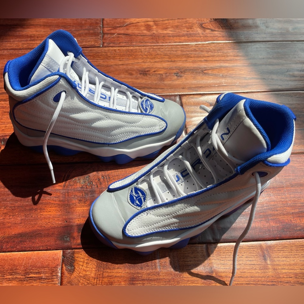Air Jordan 13 Boys Y5, white/royal blue